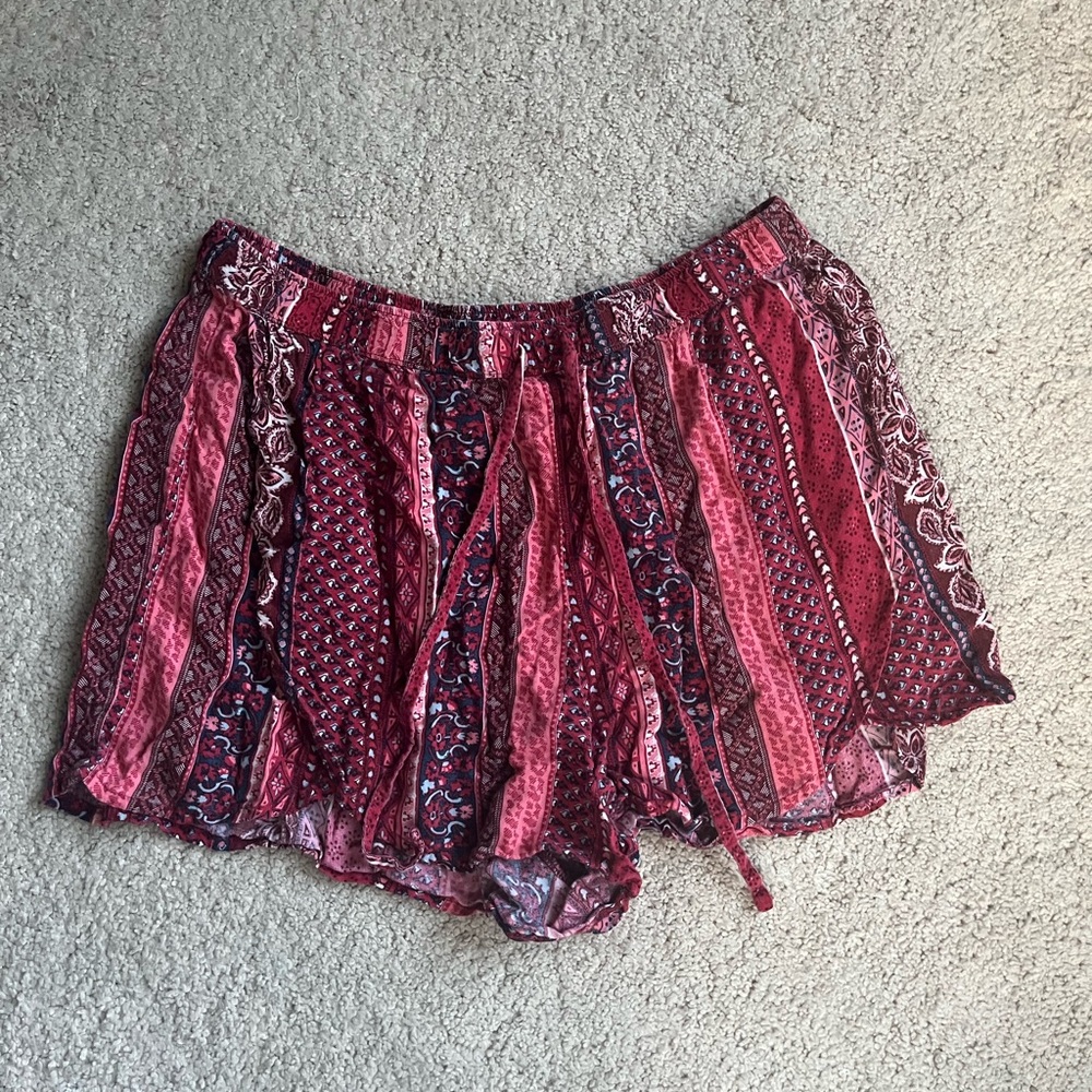 🪸Hollister Boho Patterned Shorts